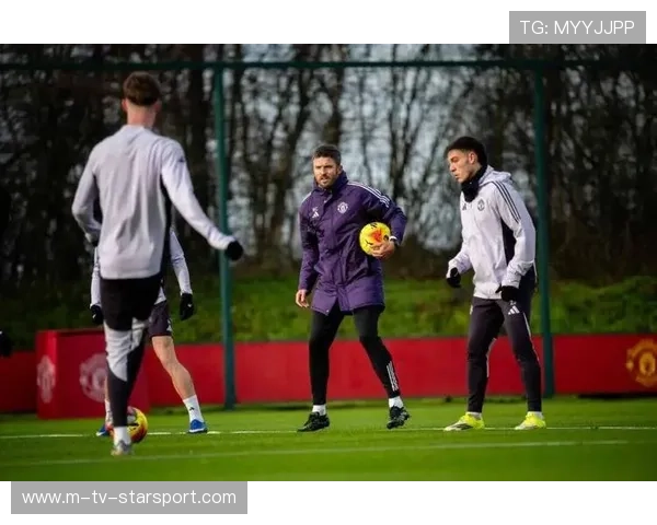 那不勒斯冬窗欲签曼联中场梅努，愿承担3.5万镑周薪，那不勒斯主力门将